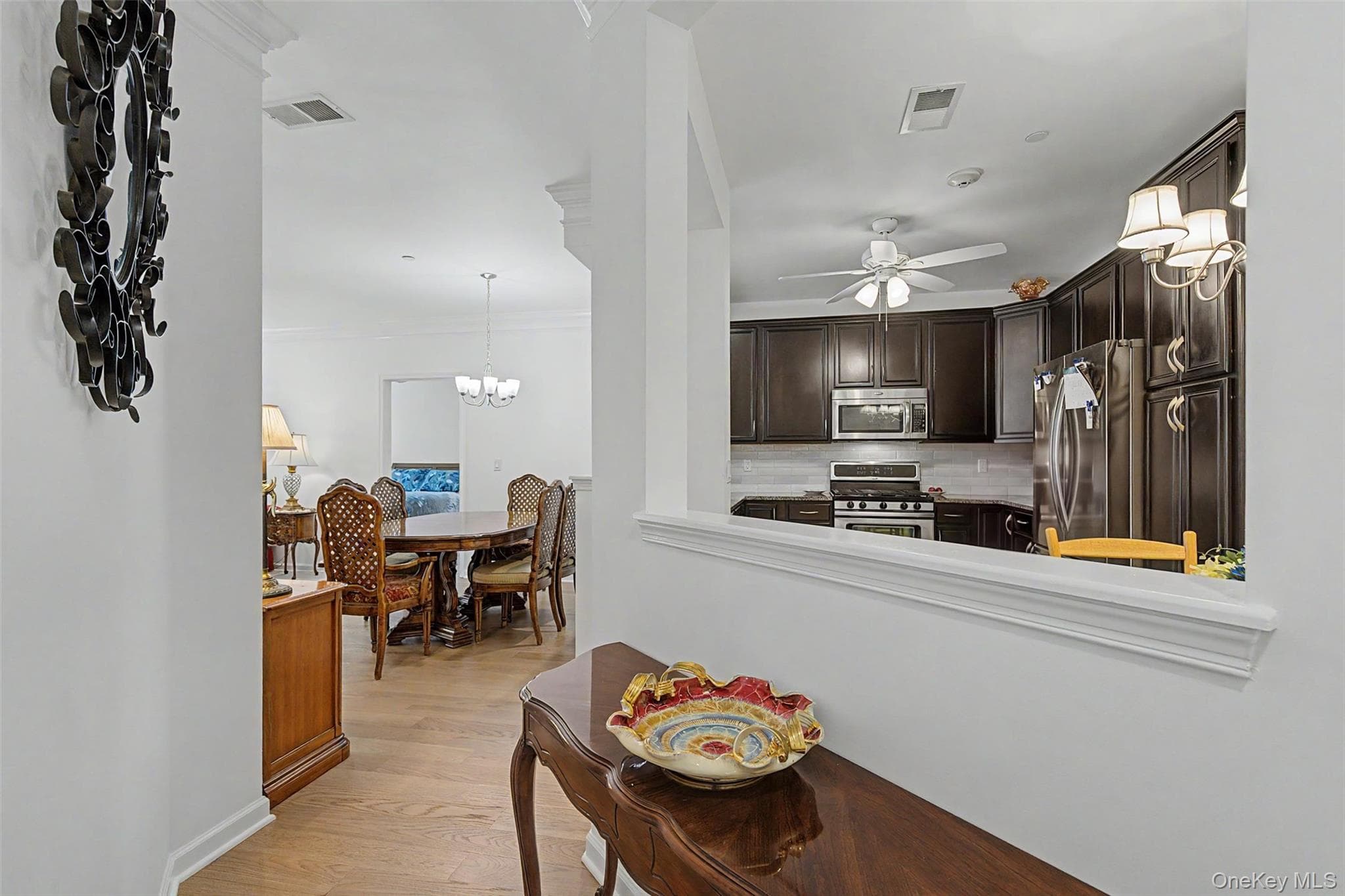 2806 Bennington Drive thumbnail 6