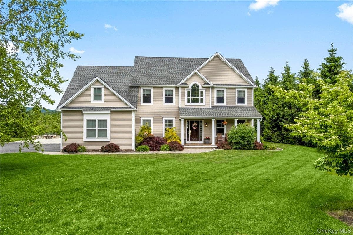 8 Shailin Lane photo 1