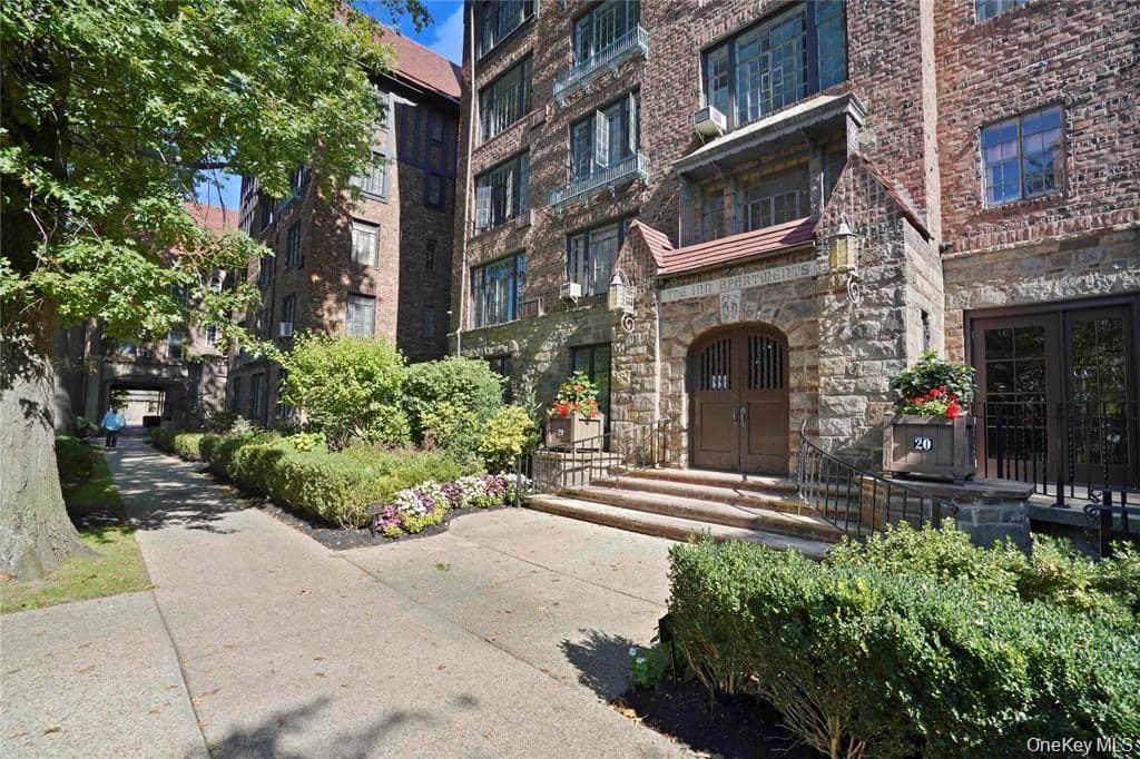 20 Continental Avenue Unit: 1-G thumbnail 2