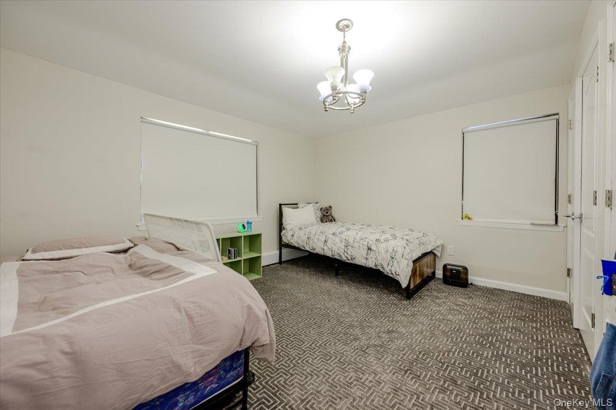 634 Jarvis Avenue thumbnail 19