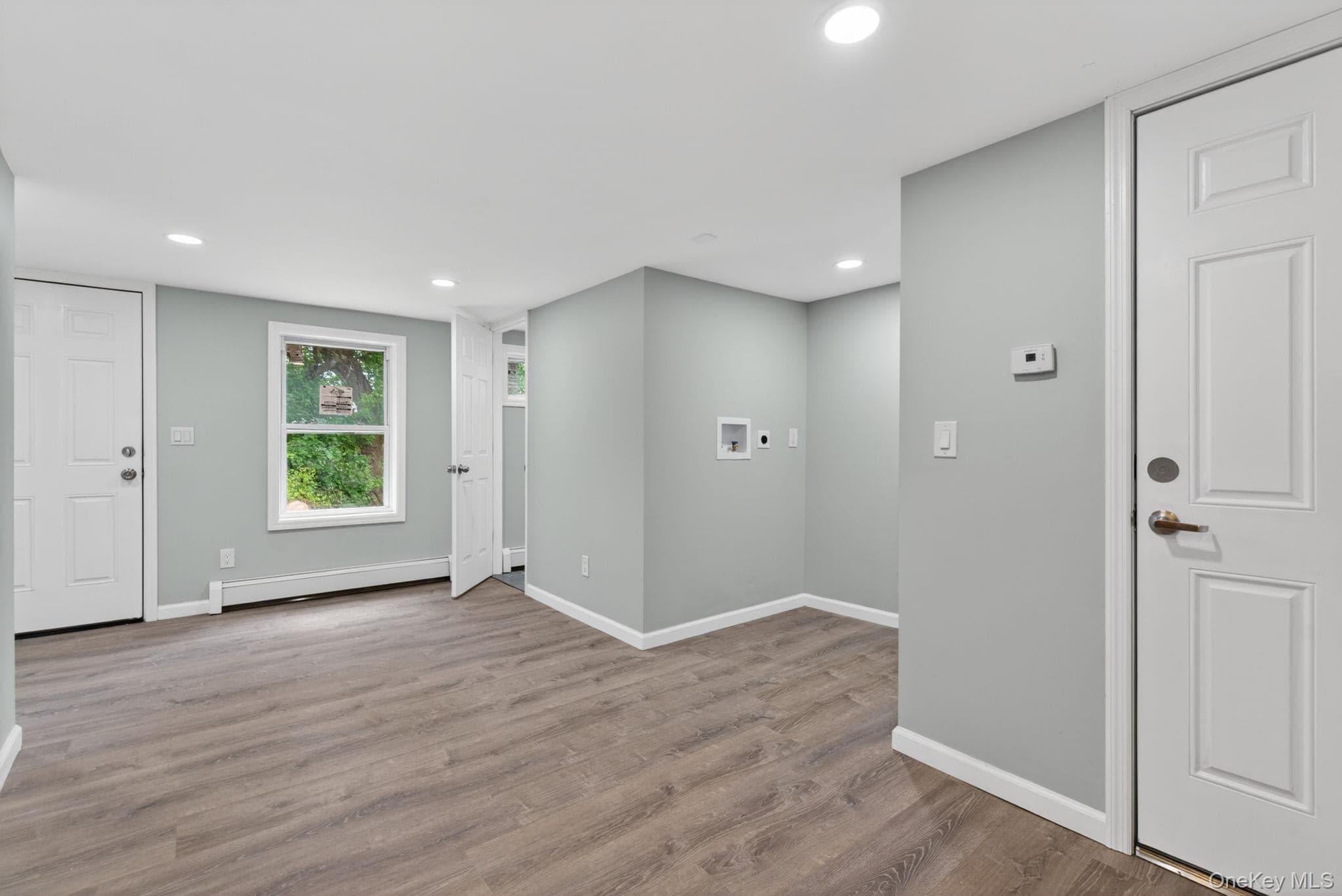 152 N Clinton Street thumbnail 14