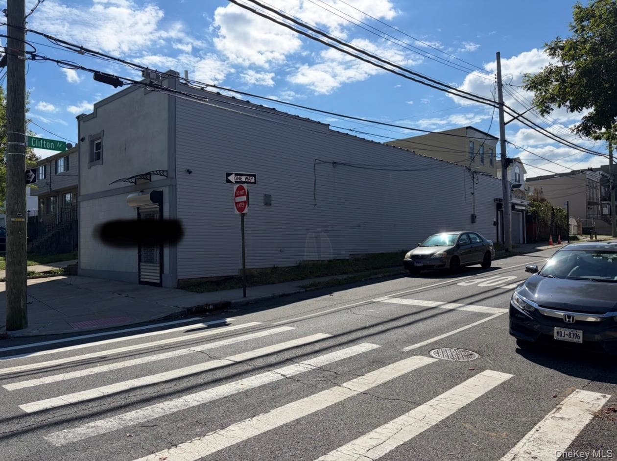 182 Vermont Avenue thumbnail 22
