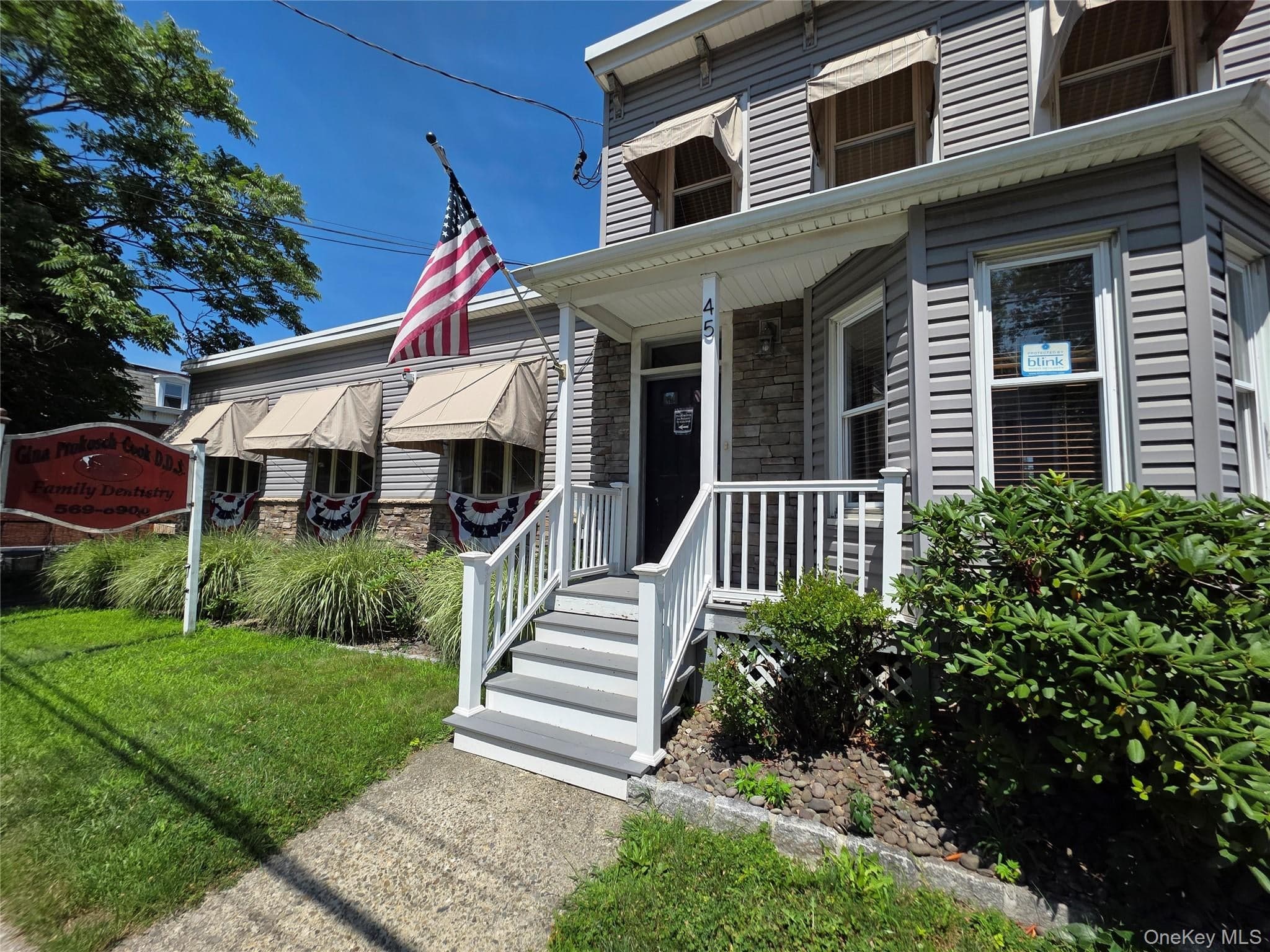 45 Quassaick Avenue thumbnail 3