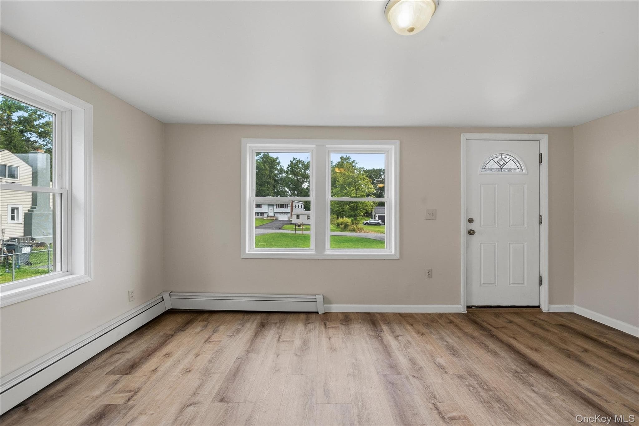 11 Strack Road thumbnail 10