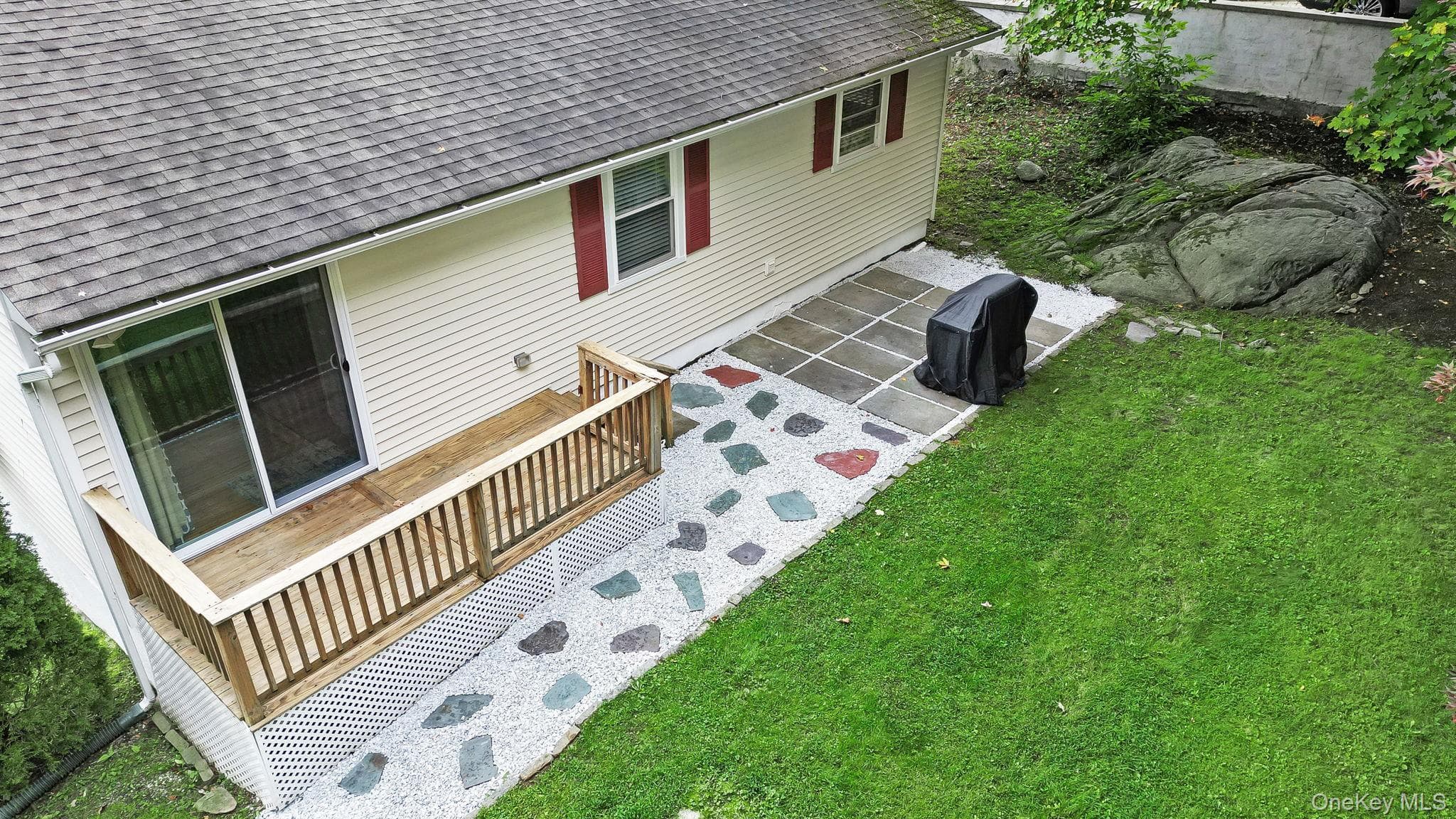13 Arbutus Street thumbnail 7