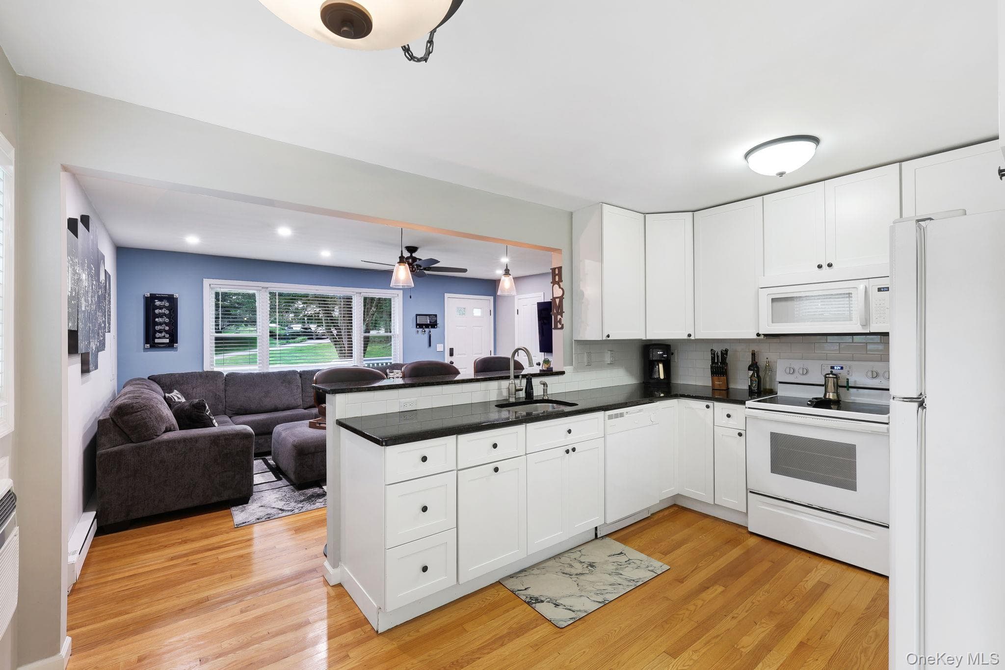 13 Arbutus Street thumbnail 15