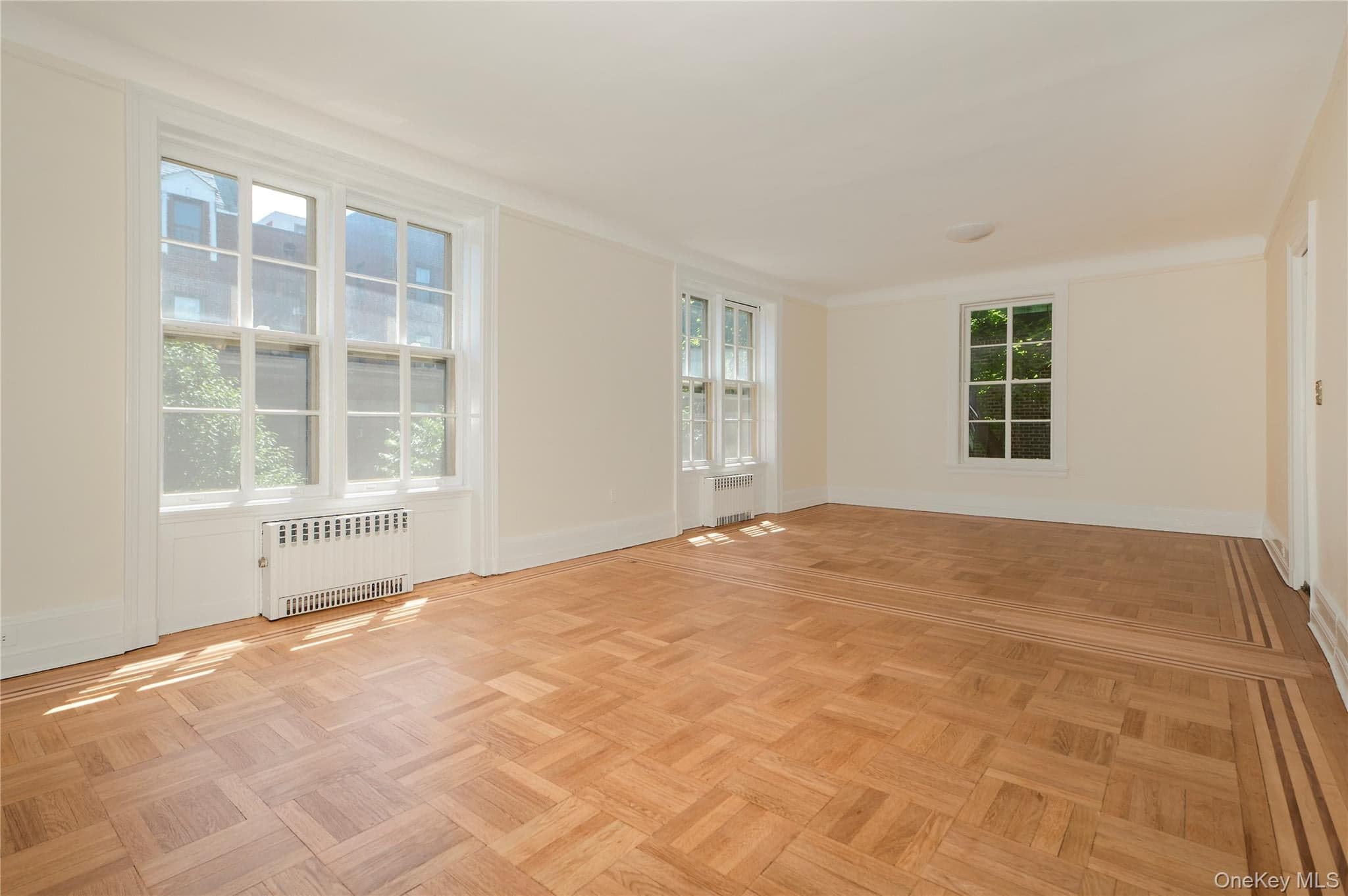34-22 81 Street Unit: 42 thumbnail 4