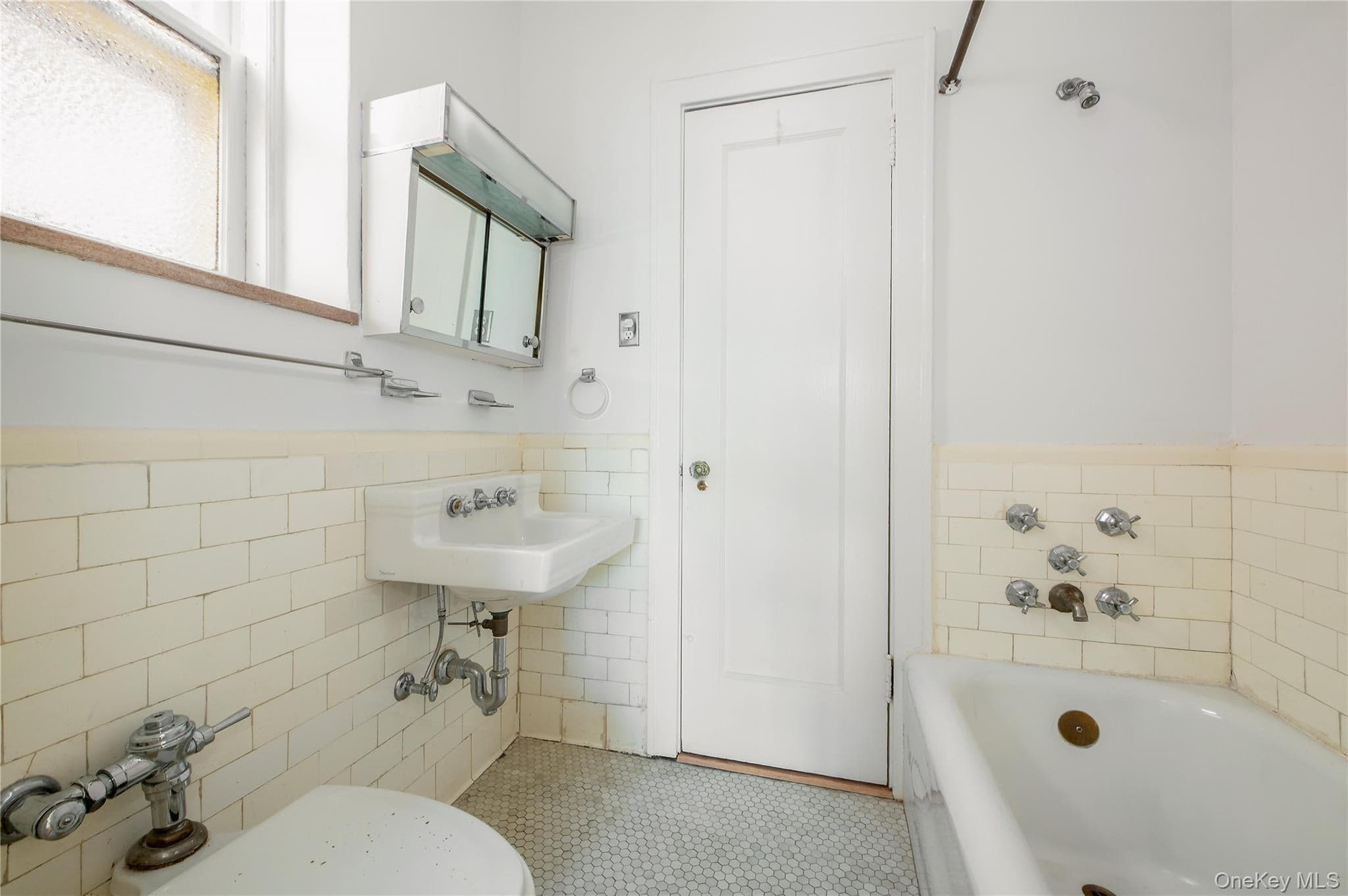 34-22 81 Street Unit: 42 thumbnail 11