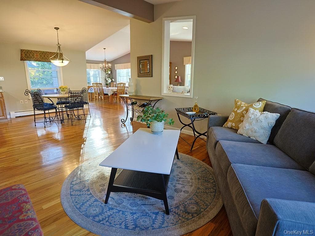 104 Ayers Court thumbnail 9