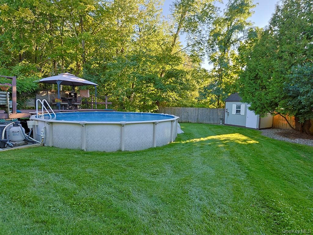 104 Ayers Court thumbnail 40