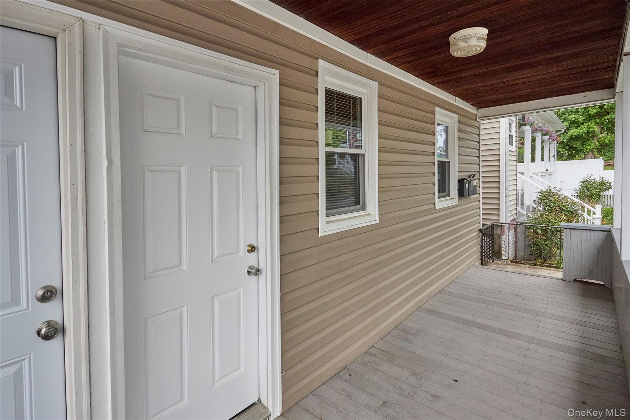 208 N James Street thumbnail 2