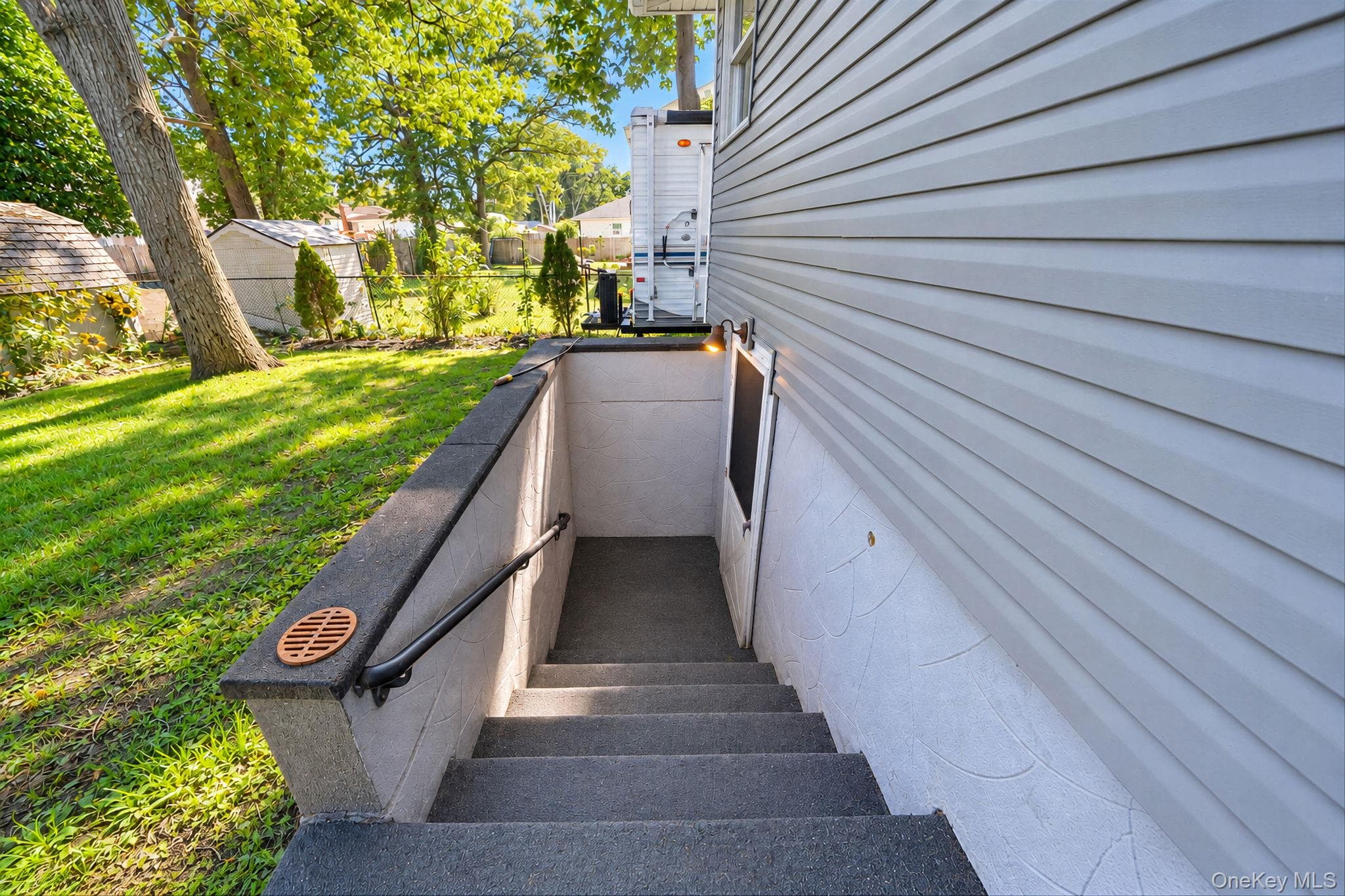 27 Ashwood Drive thumbnail 35