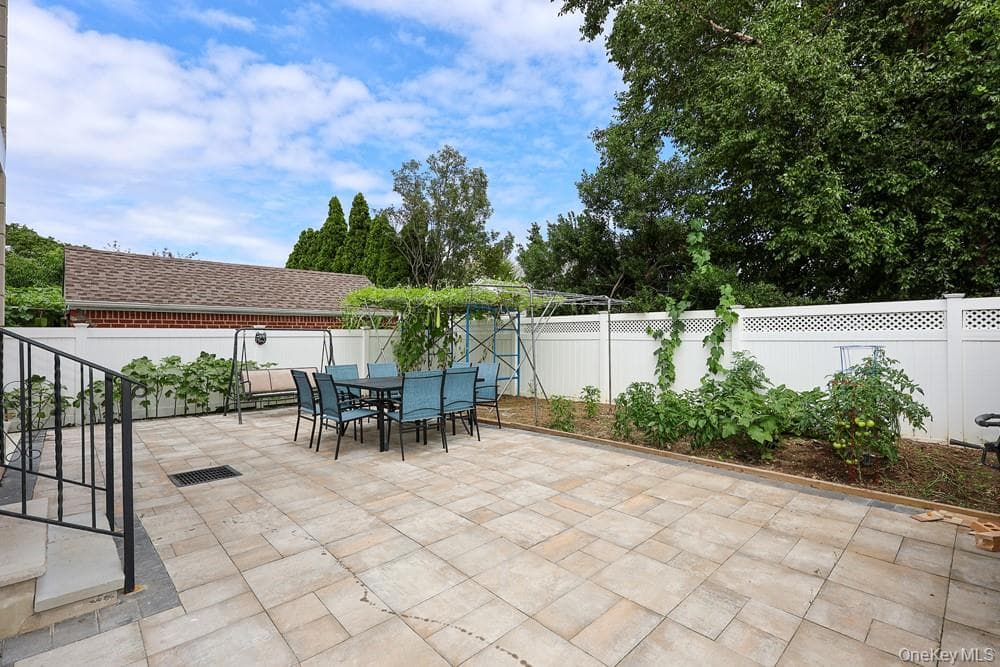 42 Celler Avenue thumbnail 36