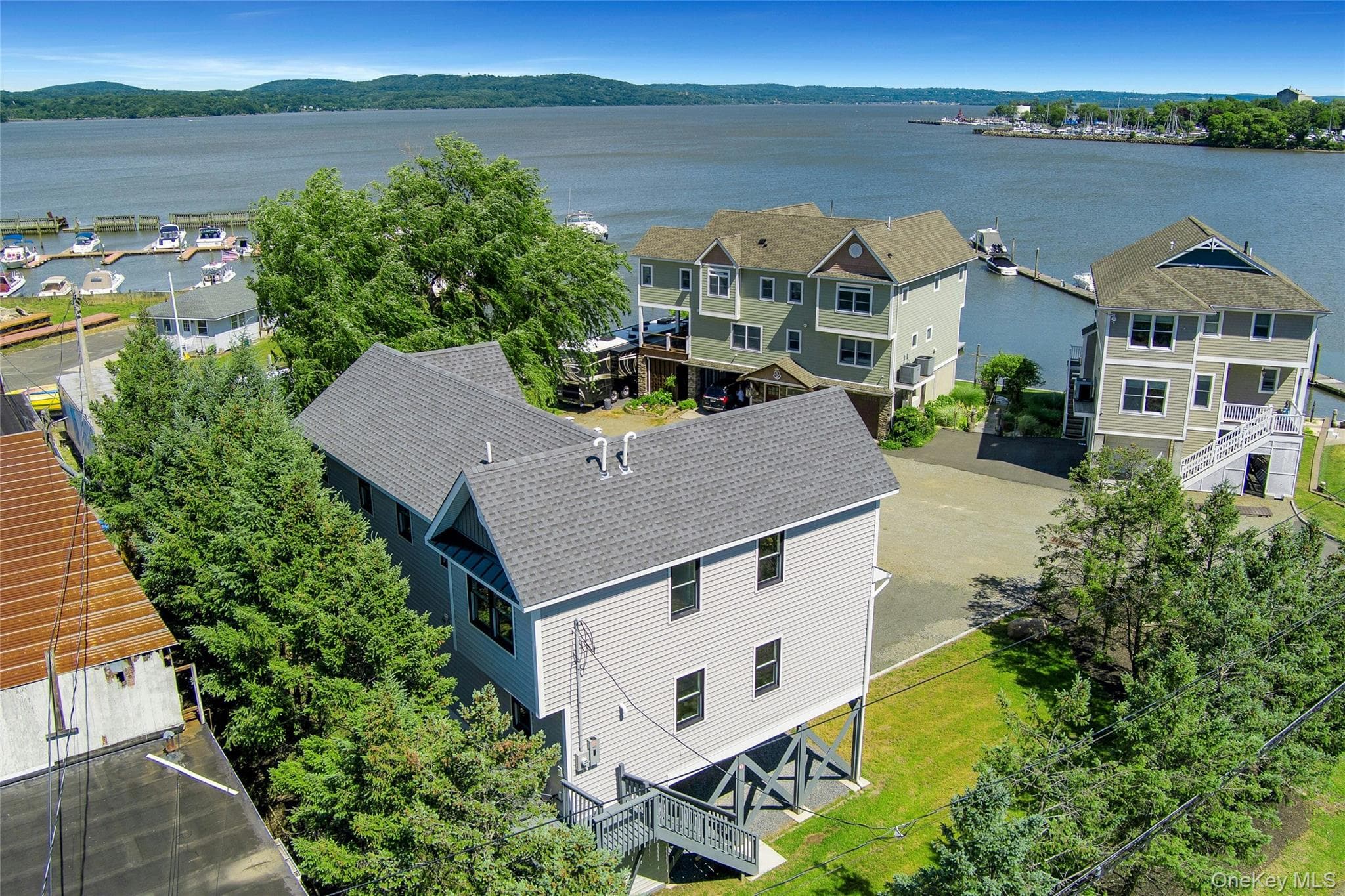74 Beach Road thumbnail 2
