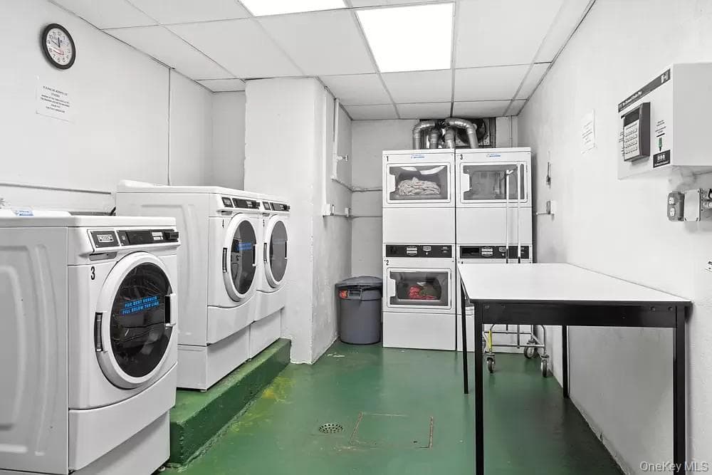 50-15 39th Street Unit: 5C thumbnail 14