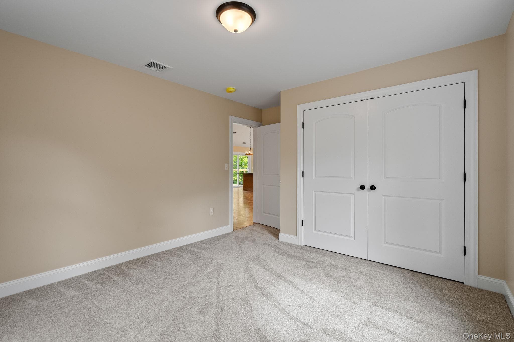 61 Smith Avenue thumbnail 22