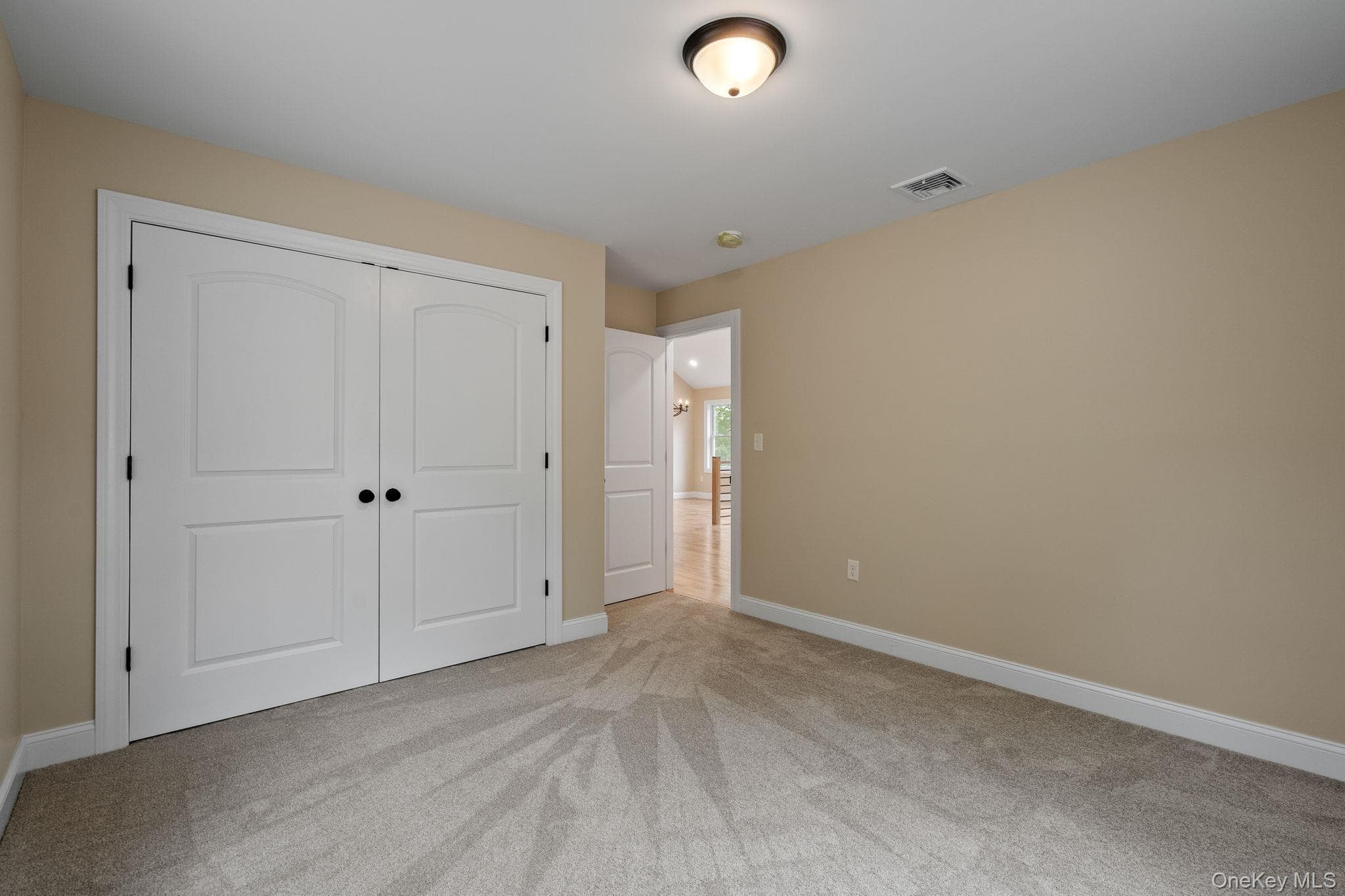 61 Smith Avenue thumbnail 24