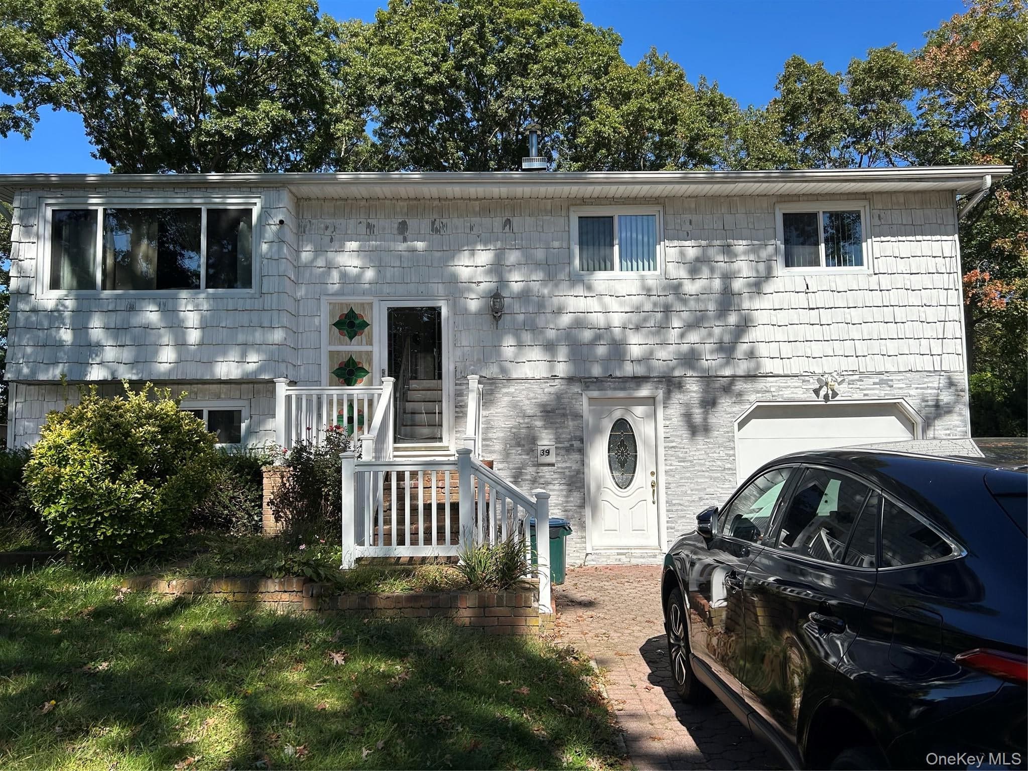 39 W Willow Street photo 1