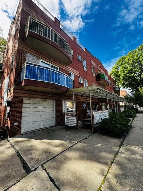 149-23 Sanford Avenue Unit: C-C photo 1