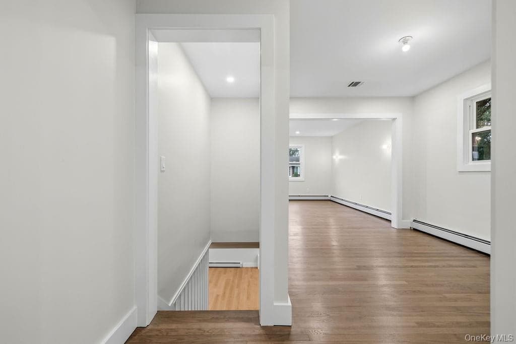 132 S Conger Avenue thumbnail 13