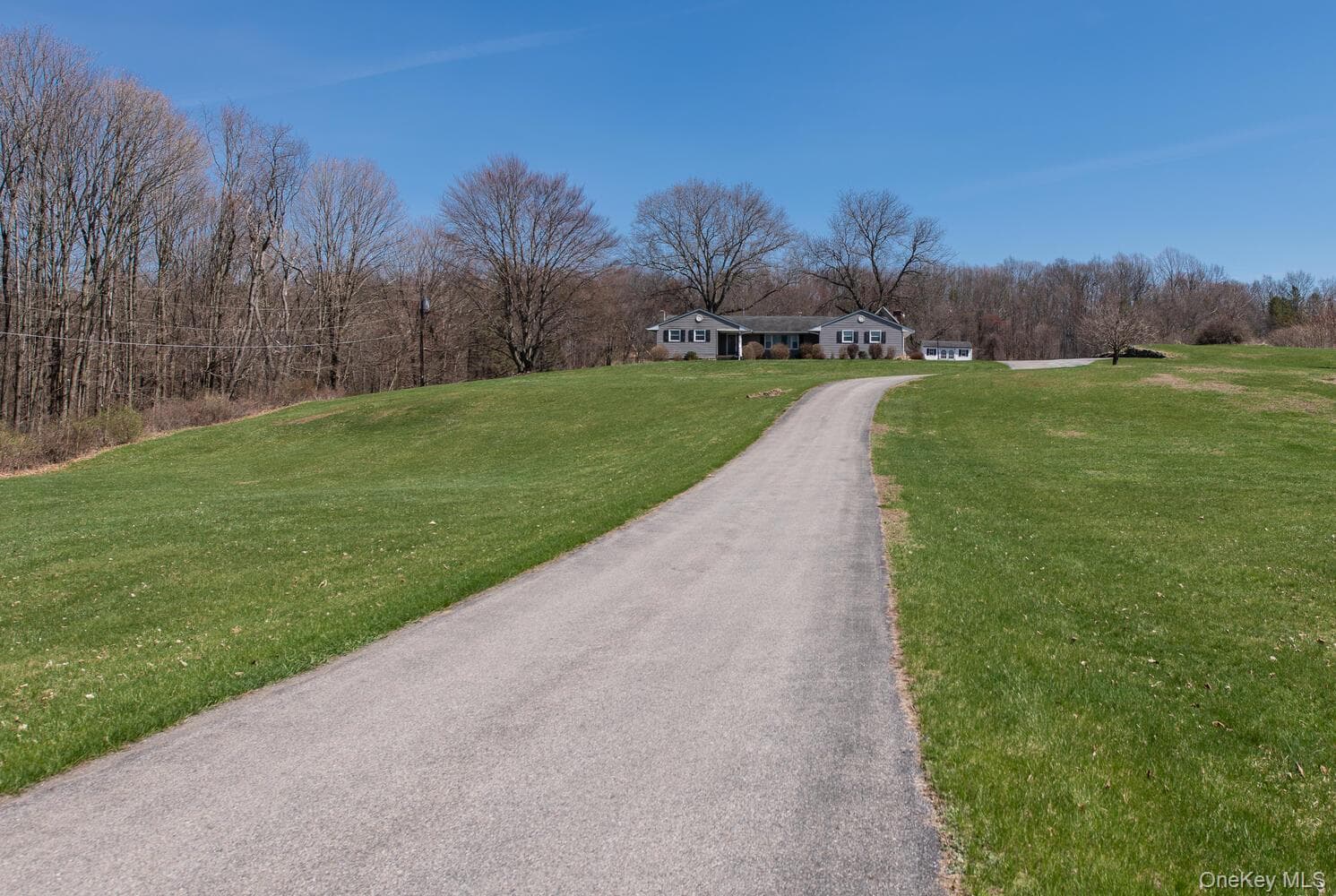 394 Smith Road thumbnail 5