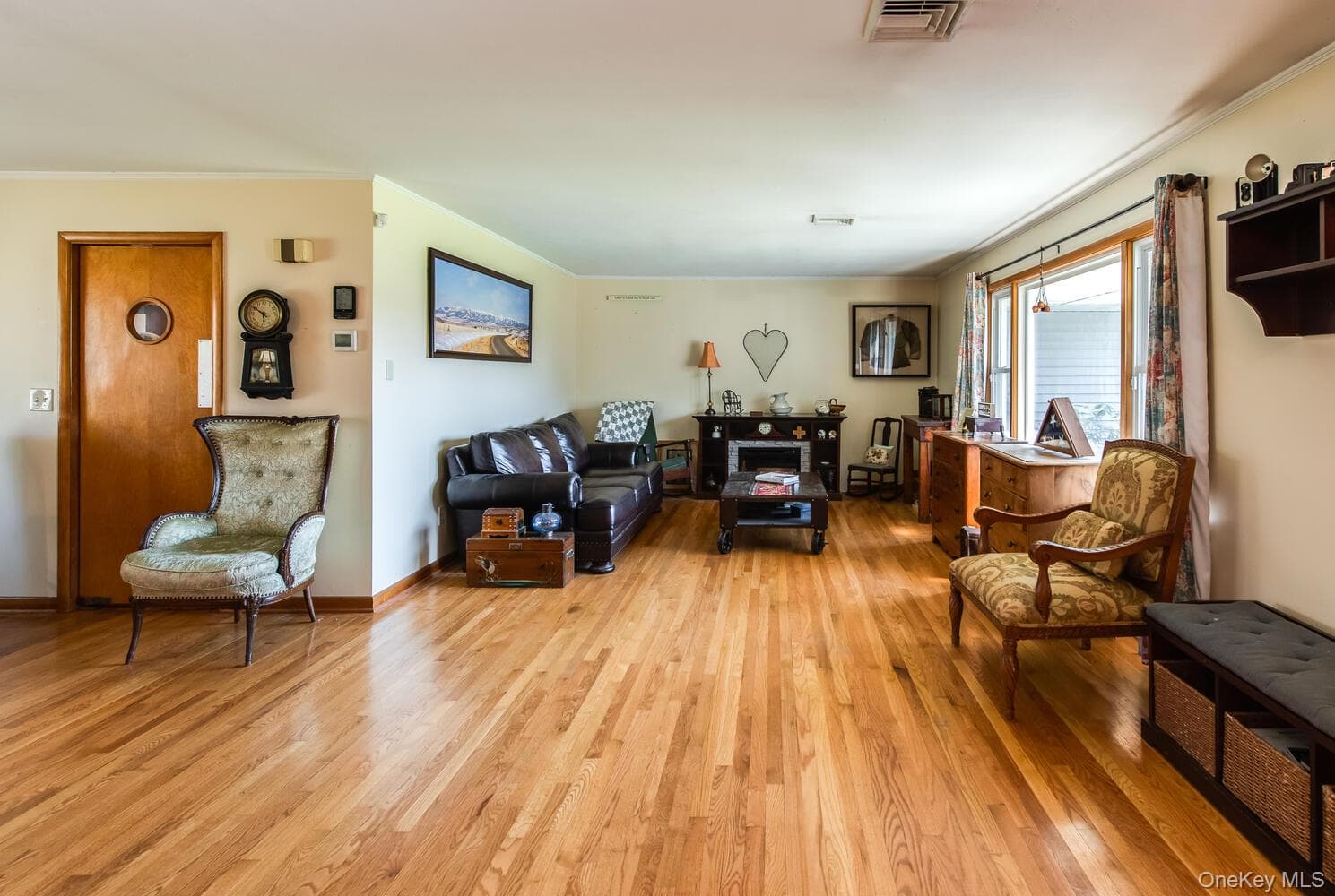394 Smith Road thumbnail 12