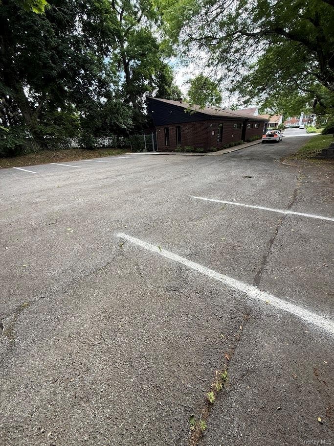 149 S Grand Avenue thumbnail 17