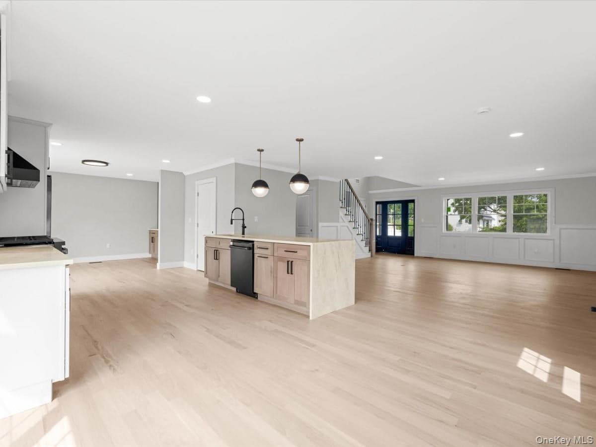 60 Westwood Road thumbnail 6