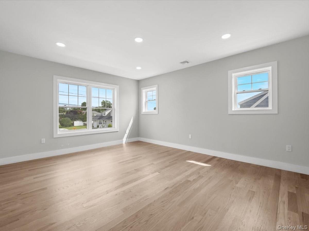 60 Westwood Road thumbnail 18