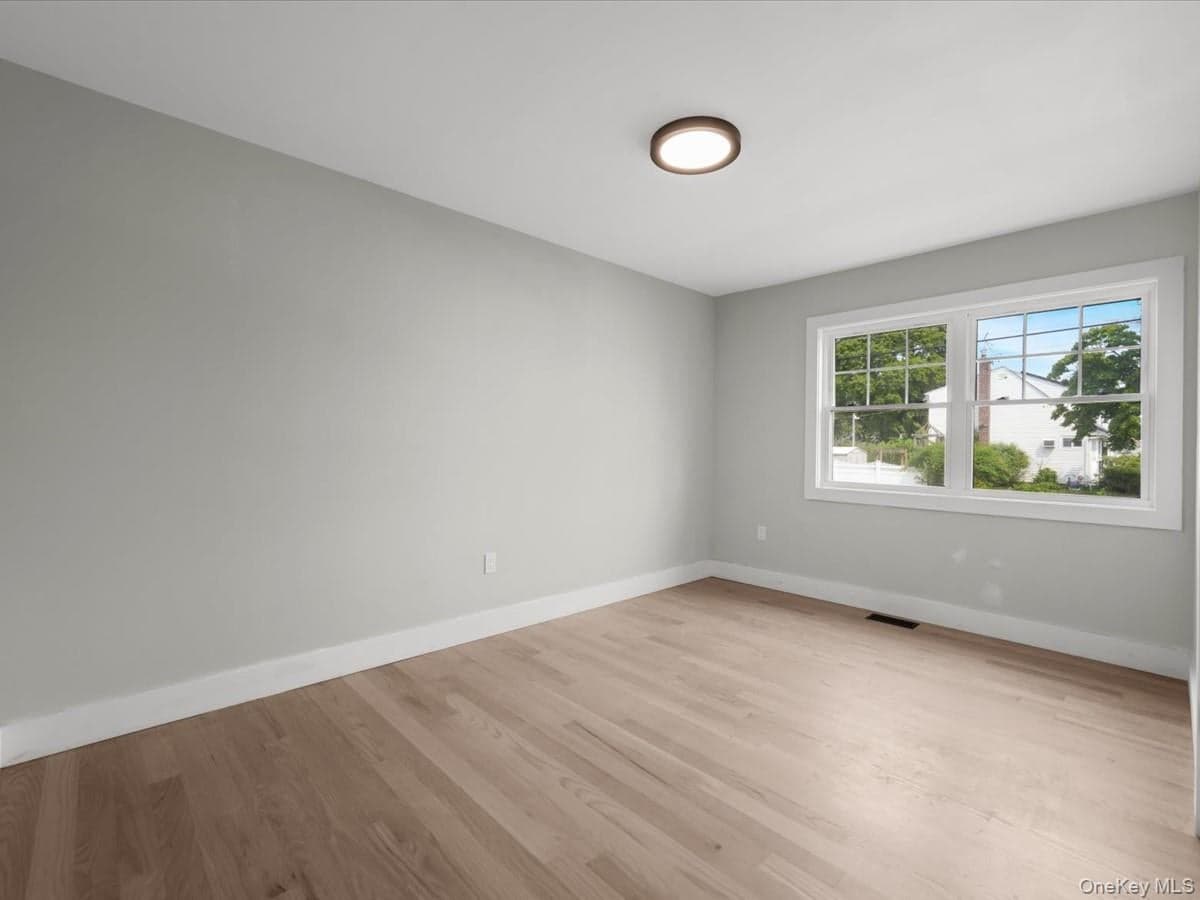 60 Westwood Road thumbnail 14