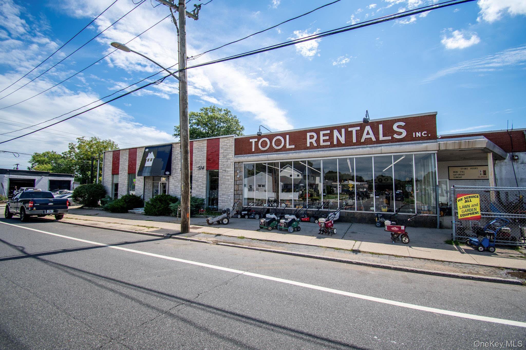 500 Merrick Road photo 1