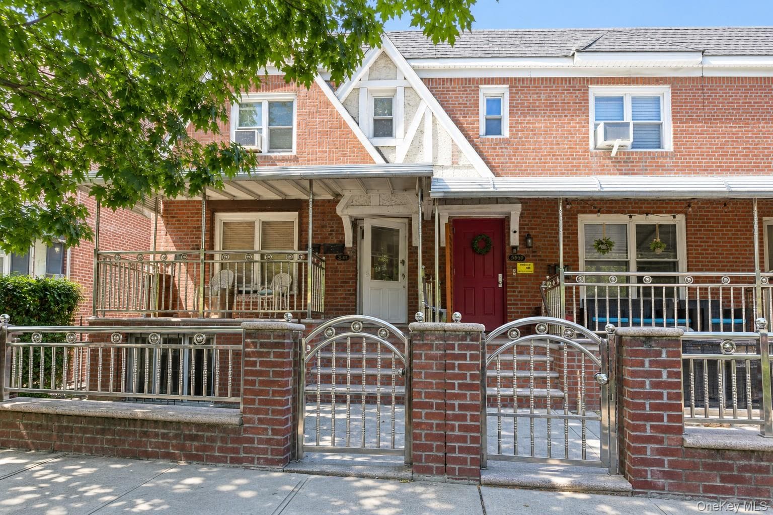 3062 49th Street photo 1