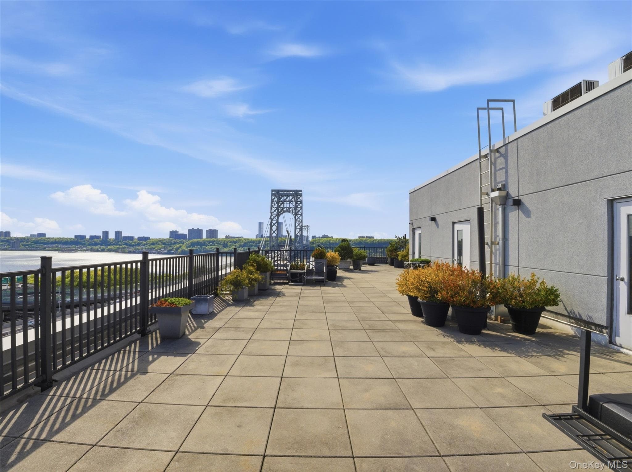 40 Pinehurst Avenue Unit: 2D thumbnail 21