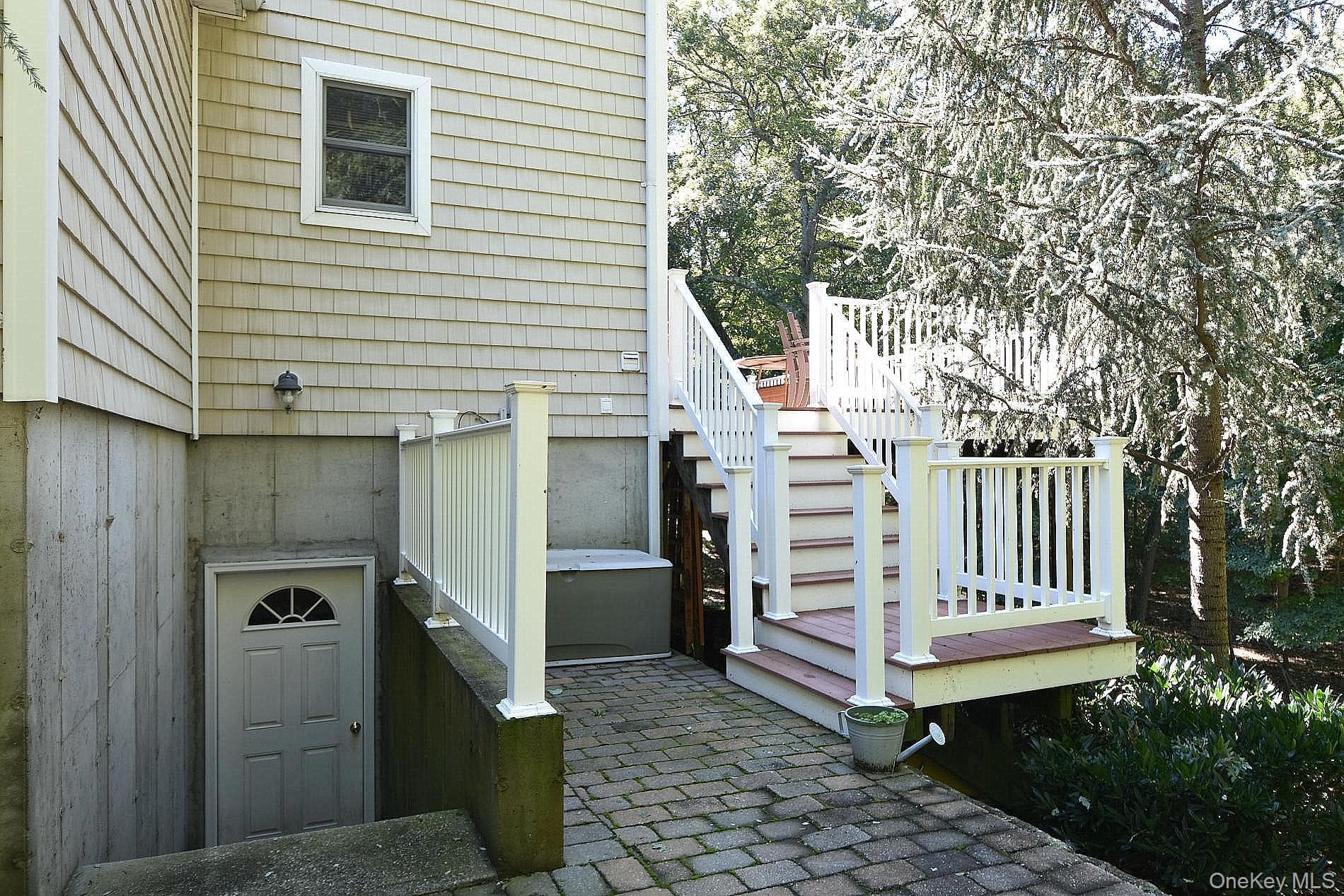 230 W Woodland Drive thumbnail 30