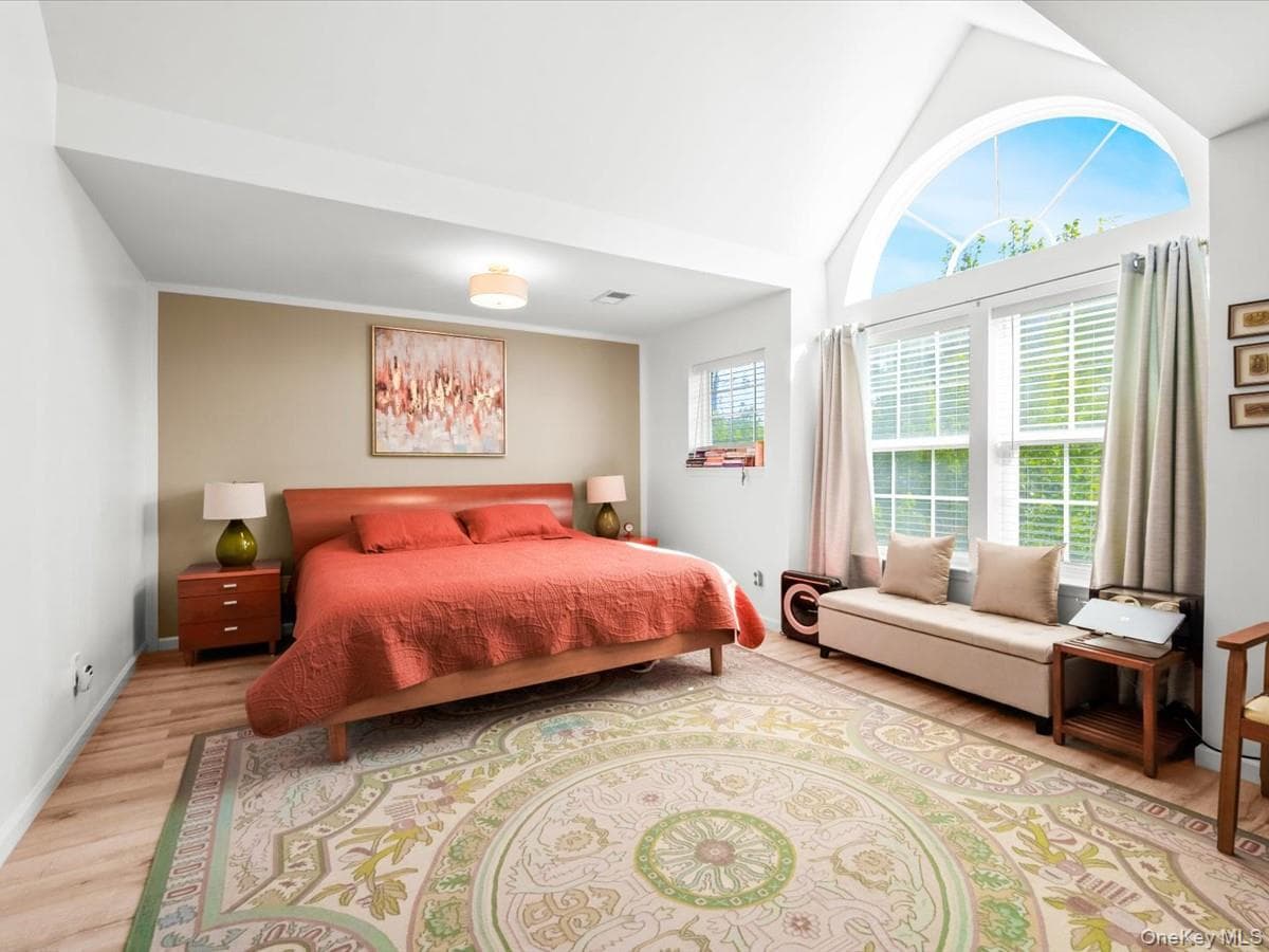 208 Hendrick Avenue thumbnail 14