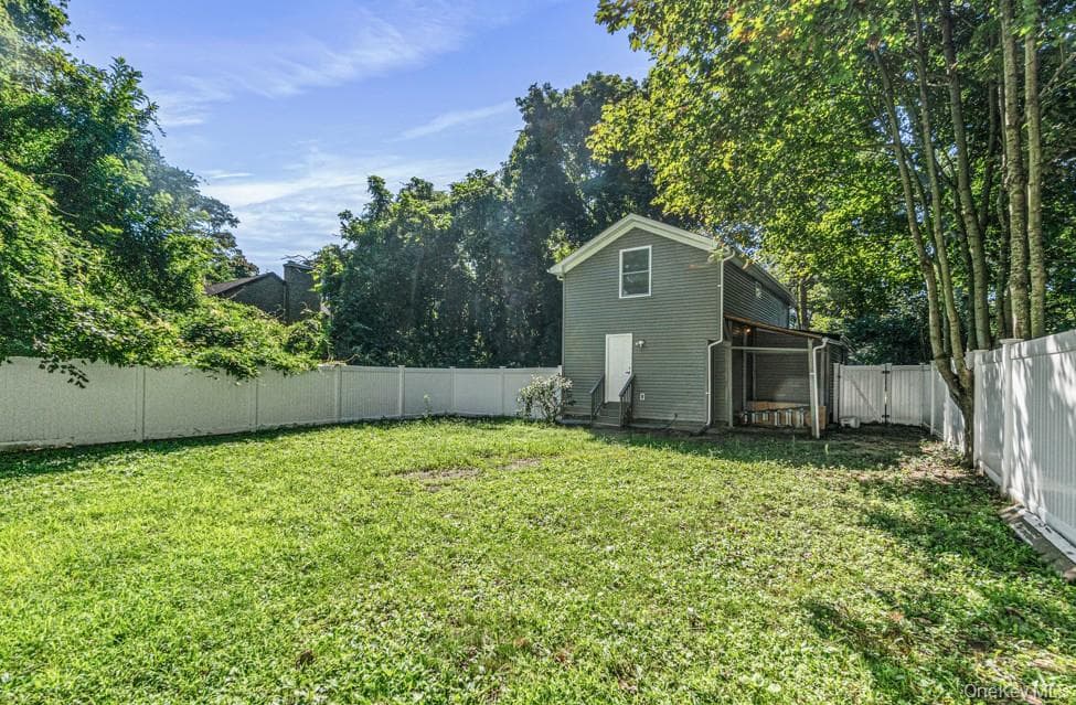 155 Moriches Avenue thumbnail 19
