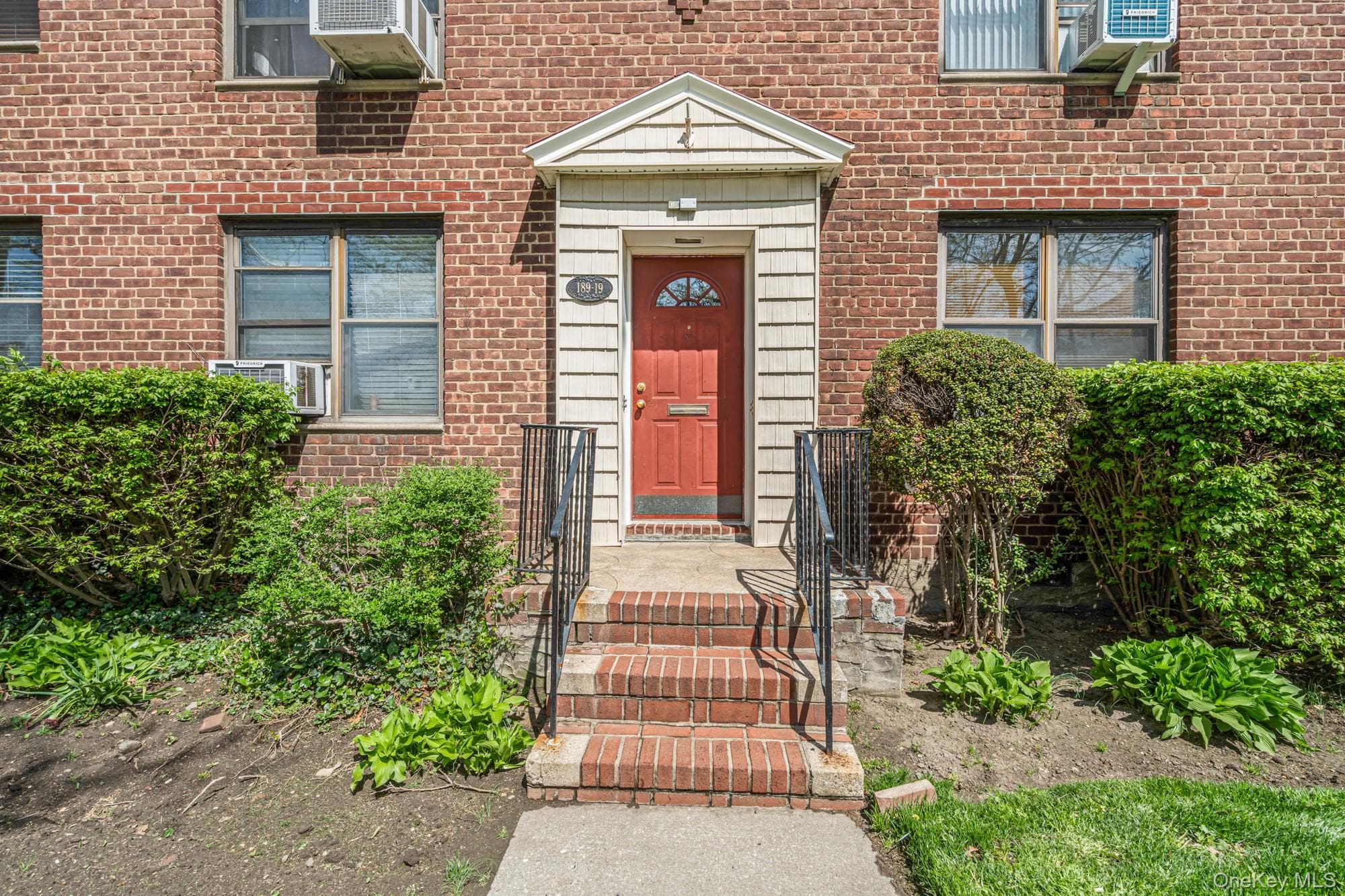 189-19 39th Avenue Unit: 117, Flushing