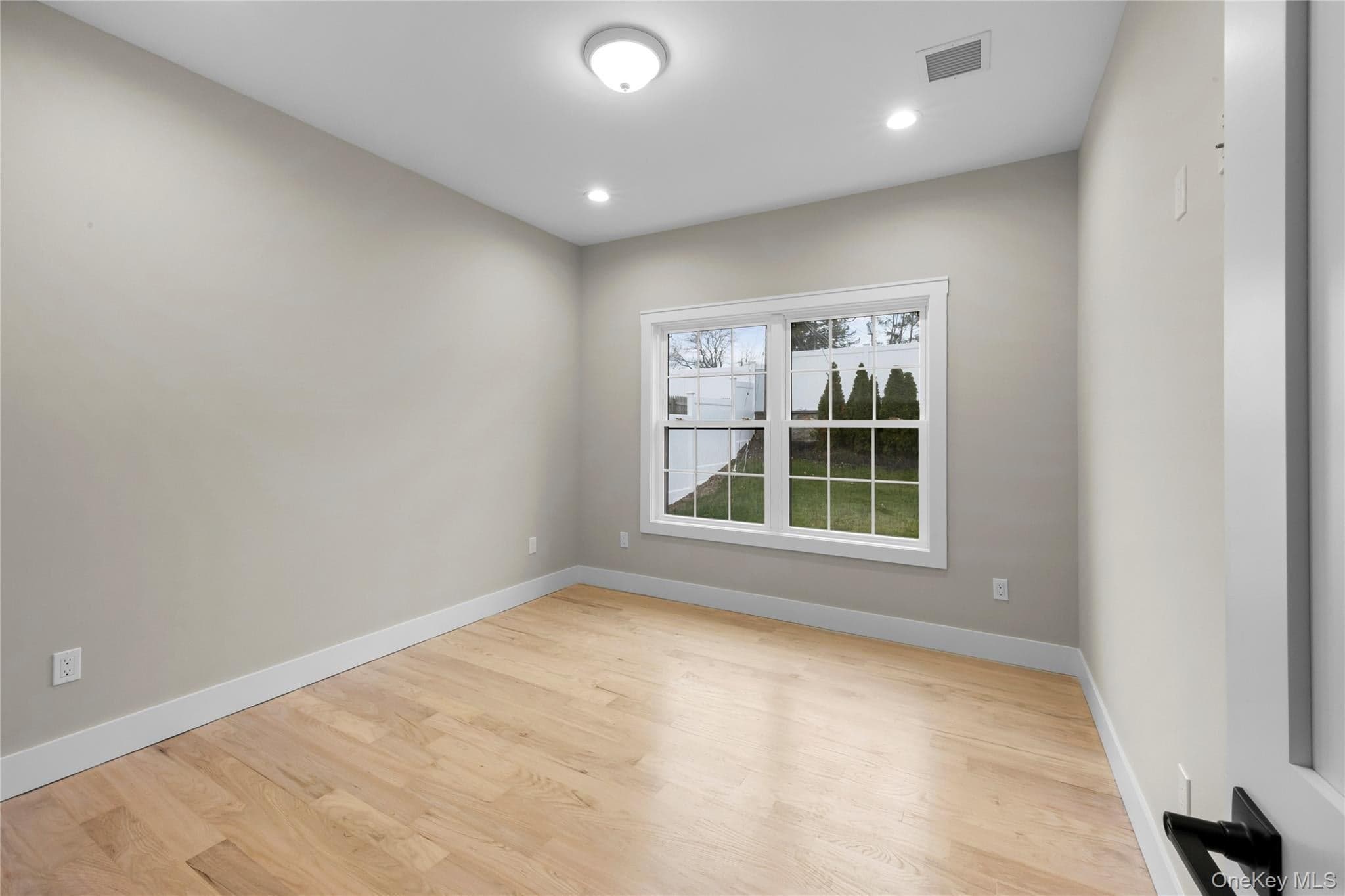 21 Devon Road thumbnail 19