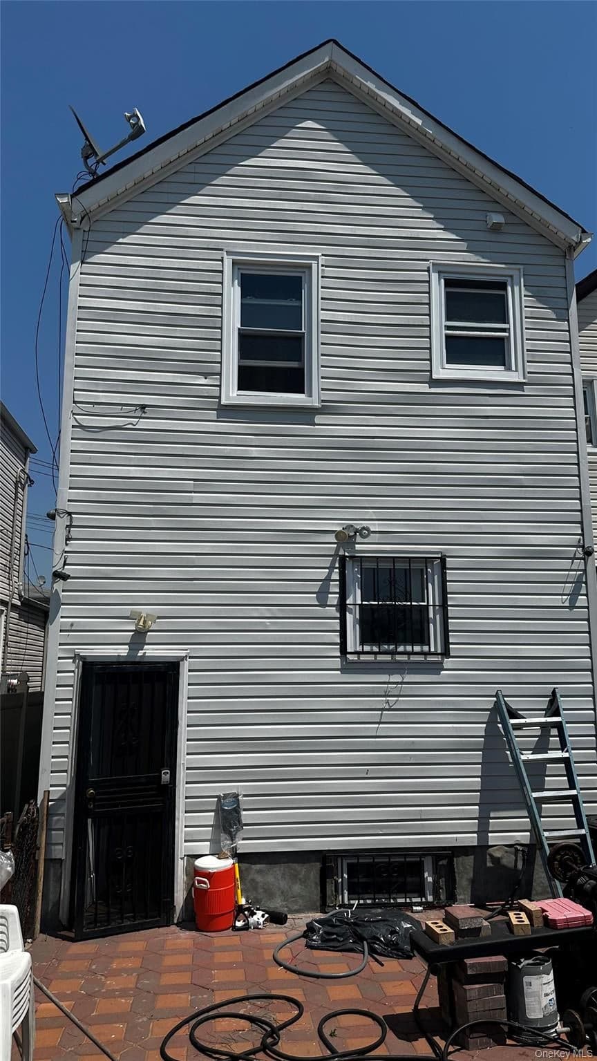 11242 Dillon Street thumbnail 4