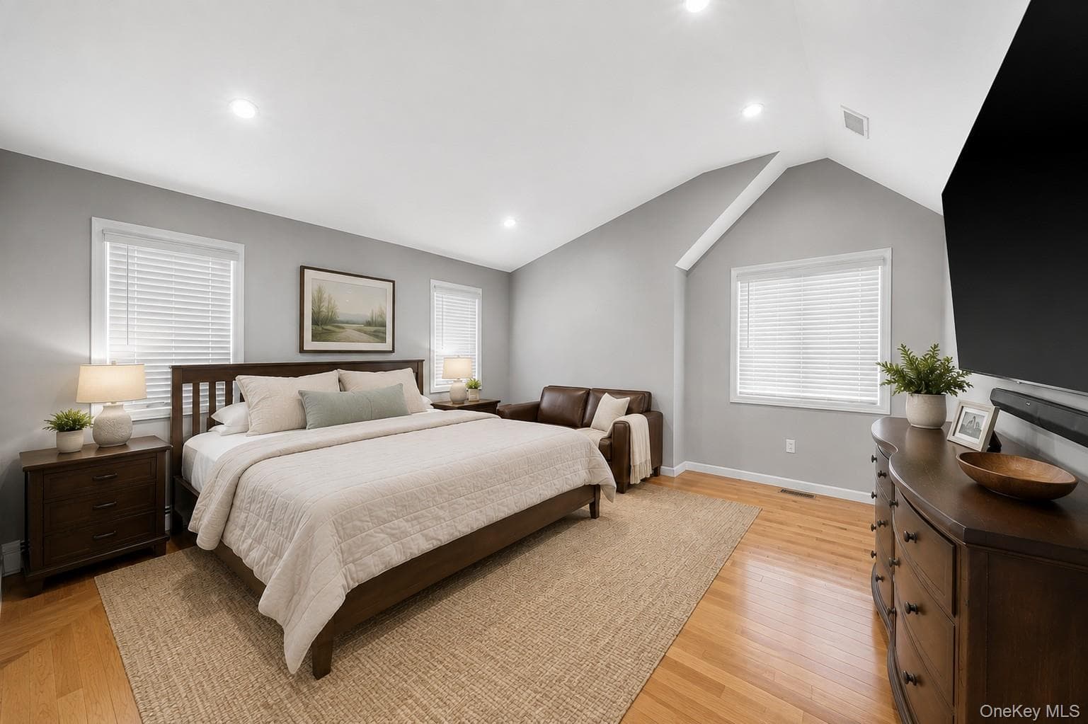 164 Cedrus Avenue thumbnail 18