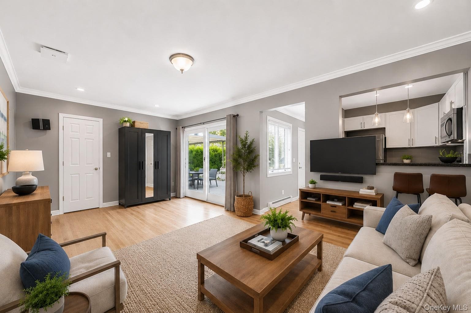 164 Cedrus Avenue thumbnail 15