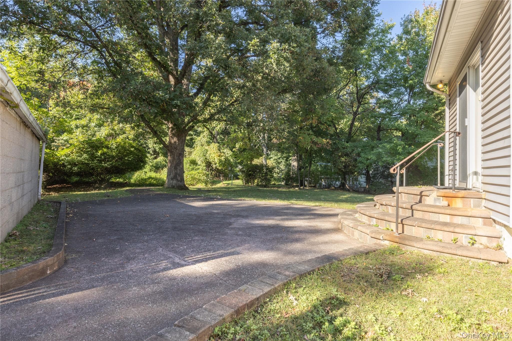 2 Whitman Road thumbnail 28