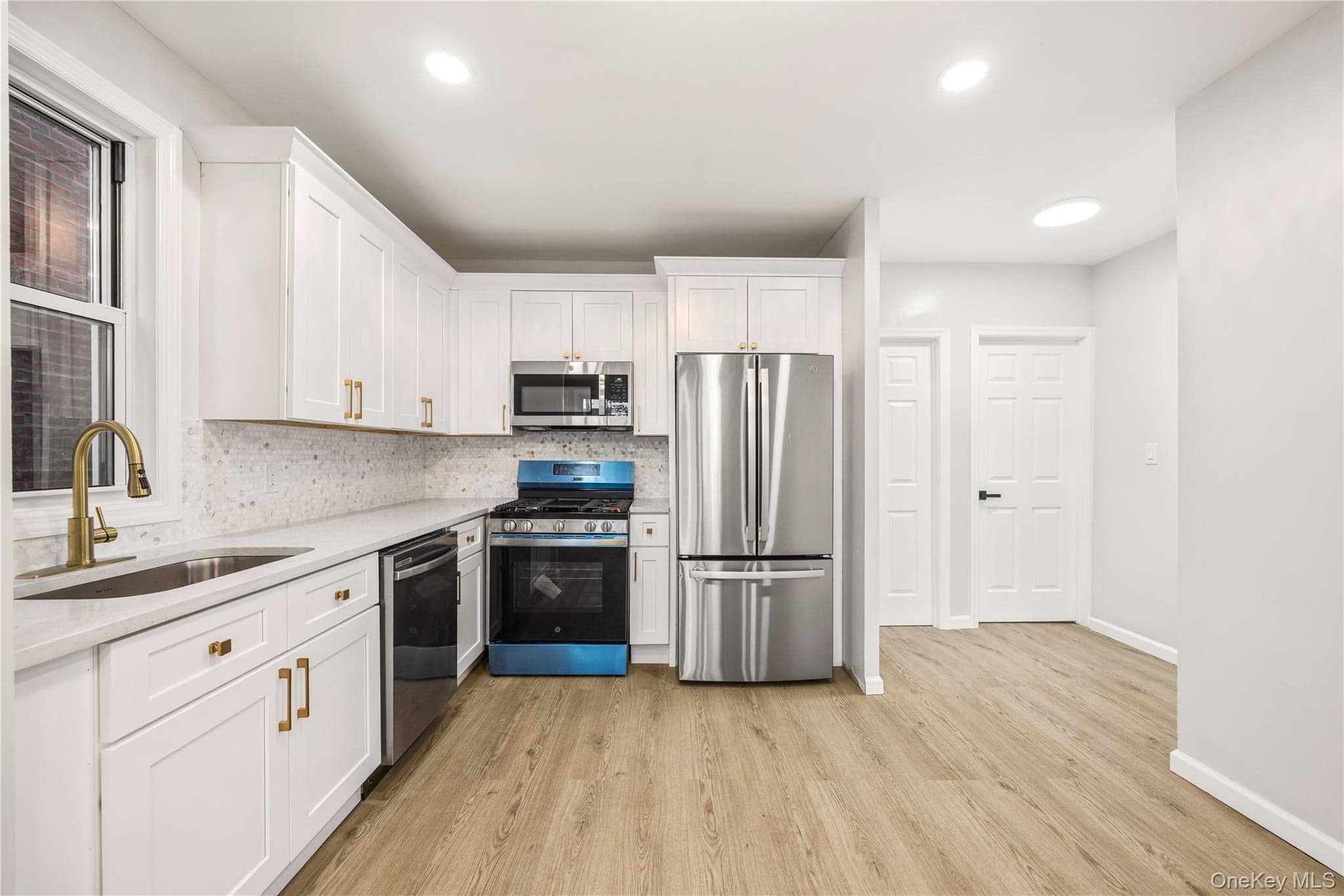 688 Remsen Avenue thumbnail 25