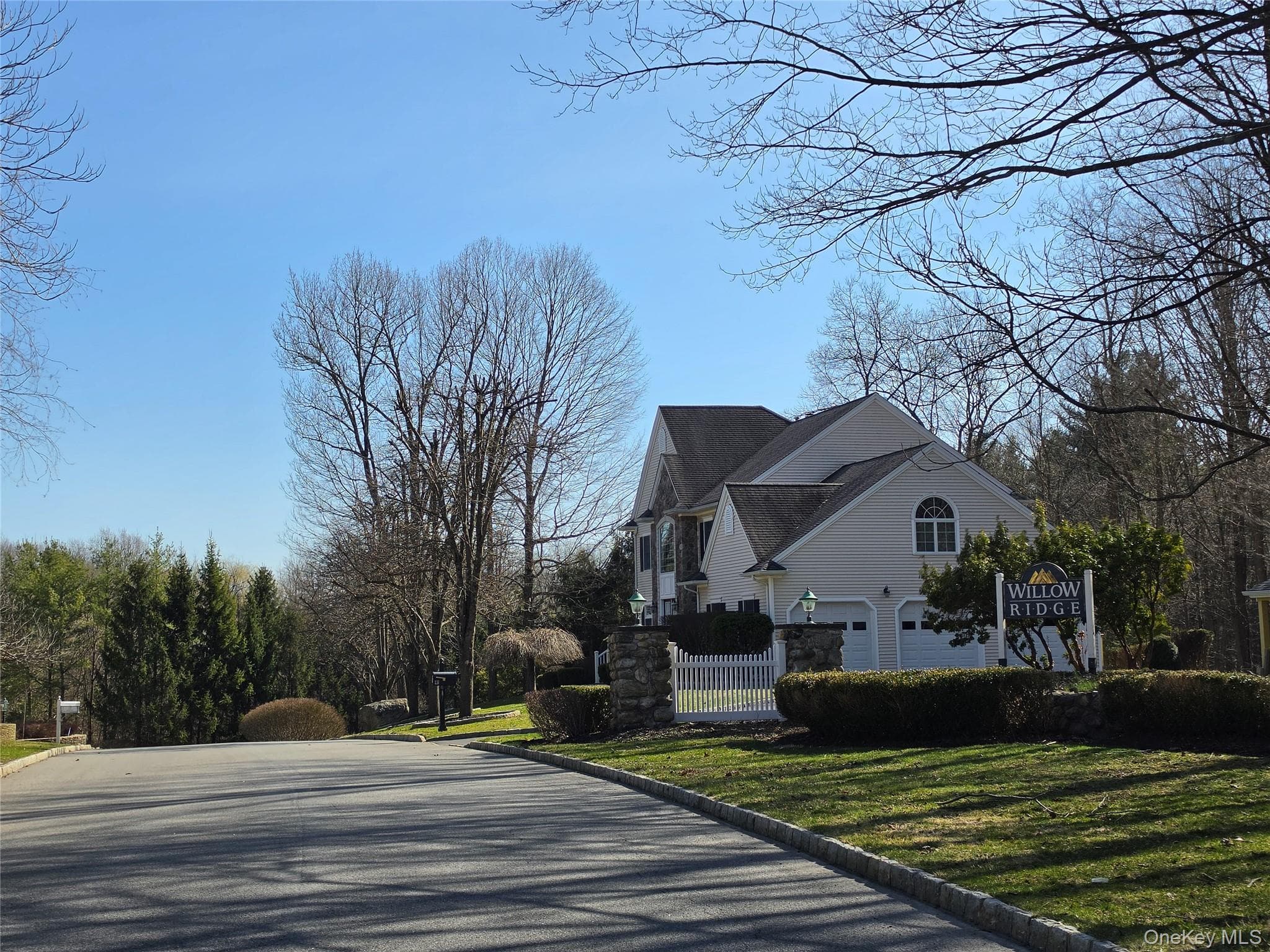 6 Willow Road thumbnail 11