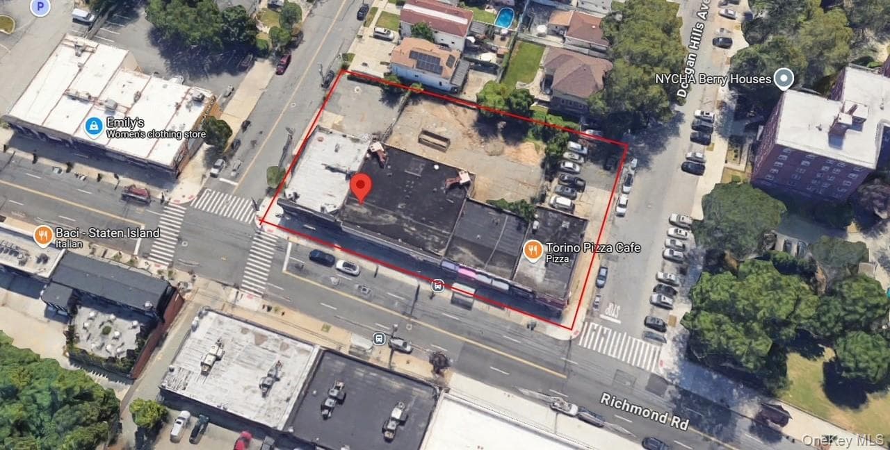 1674-1696 Richmond Rd thumbnail 2