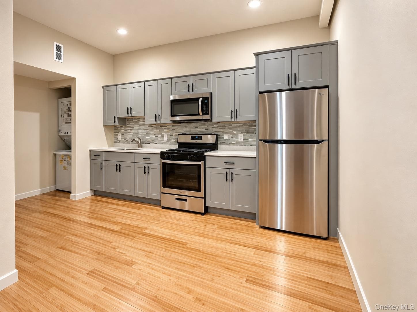 34 E Williston Avenue thumbnail 33