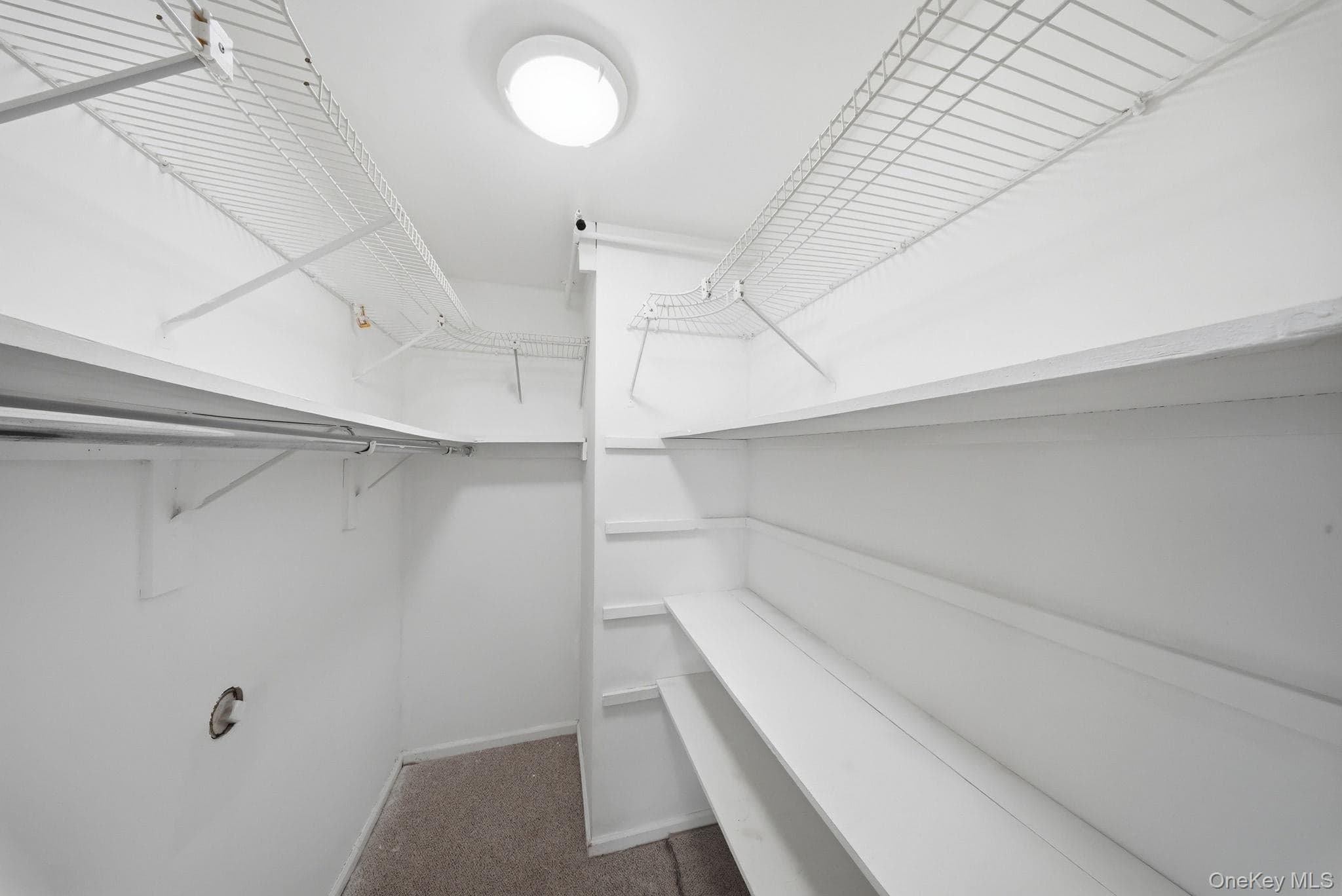 18 Lexington Hill Unit: 8 thumbnail 16