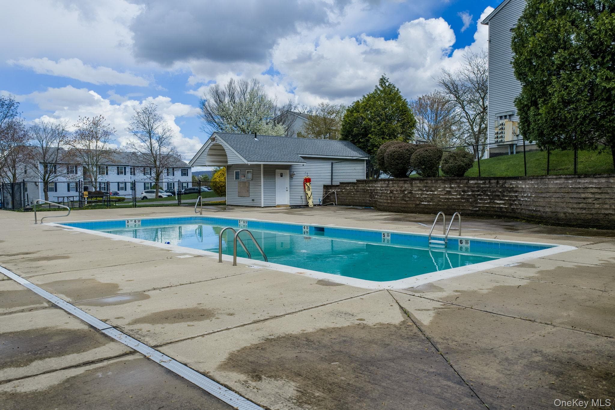 18 Lexington Hill Unit: 8 thumbnail 22