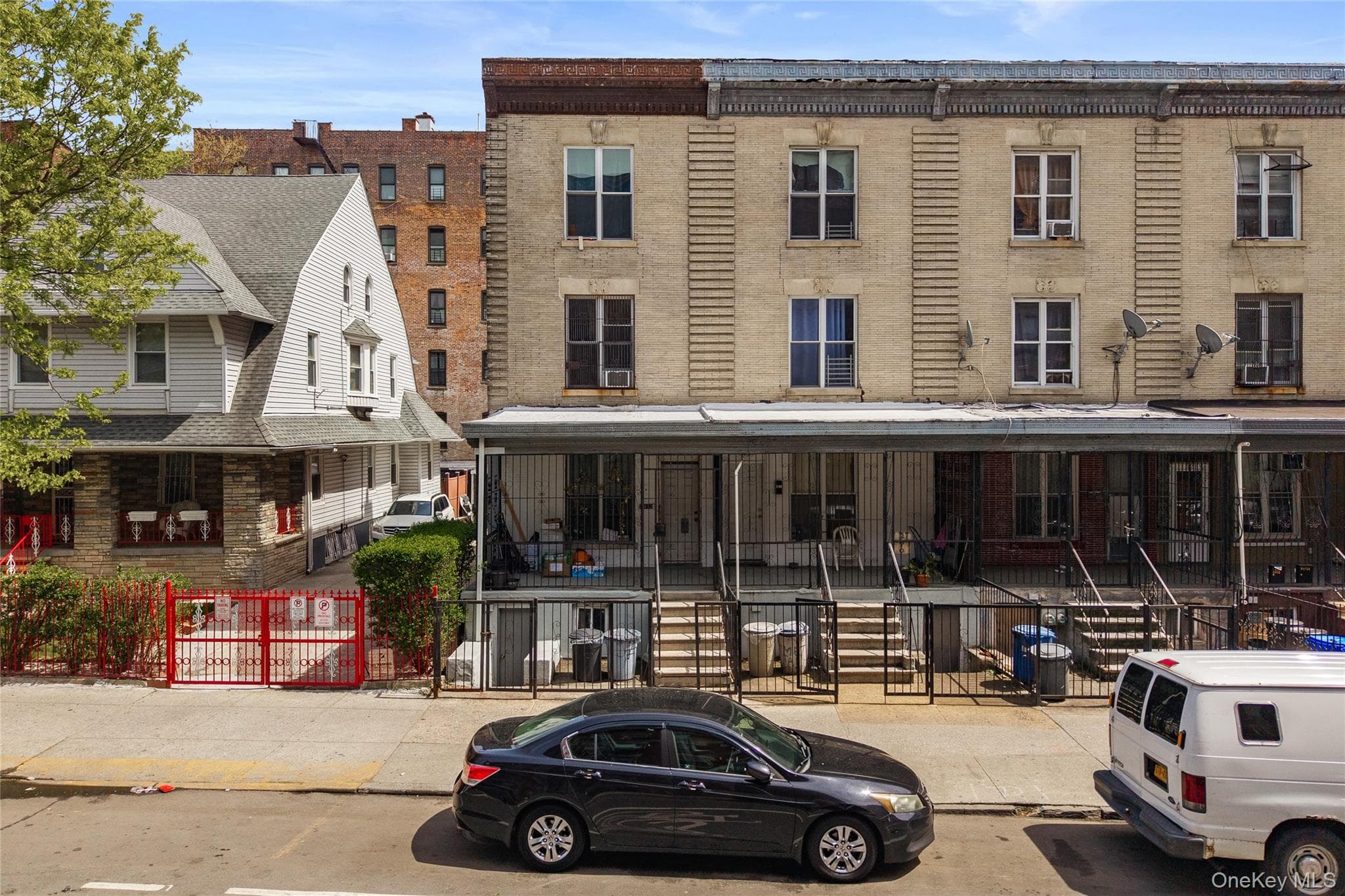 2412 Grand Avenue thumbnail 6