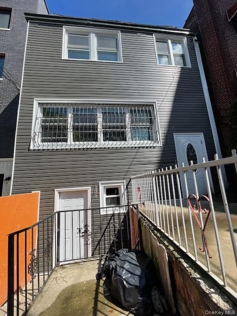 1802 Palisade Place thumbnail 2